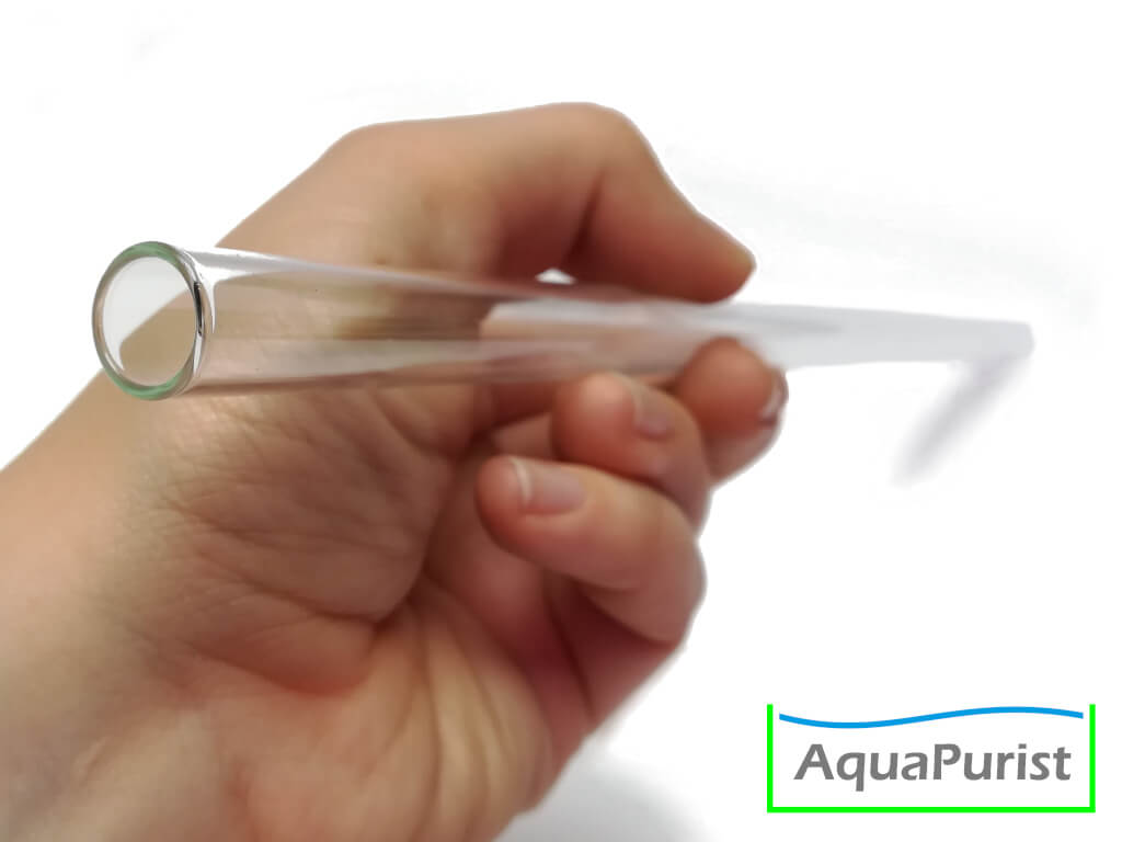 Runde Öffnung eines transparenten Glas-Futterrohrs in Nahaufnahme