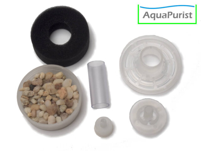Zerlegter Schwammfilter mit Filterkammer und Filtermaterial