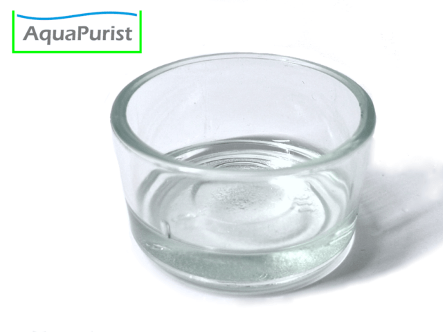 Futterschale aus Glas, hoher Rand